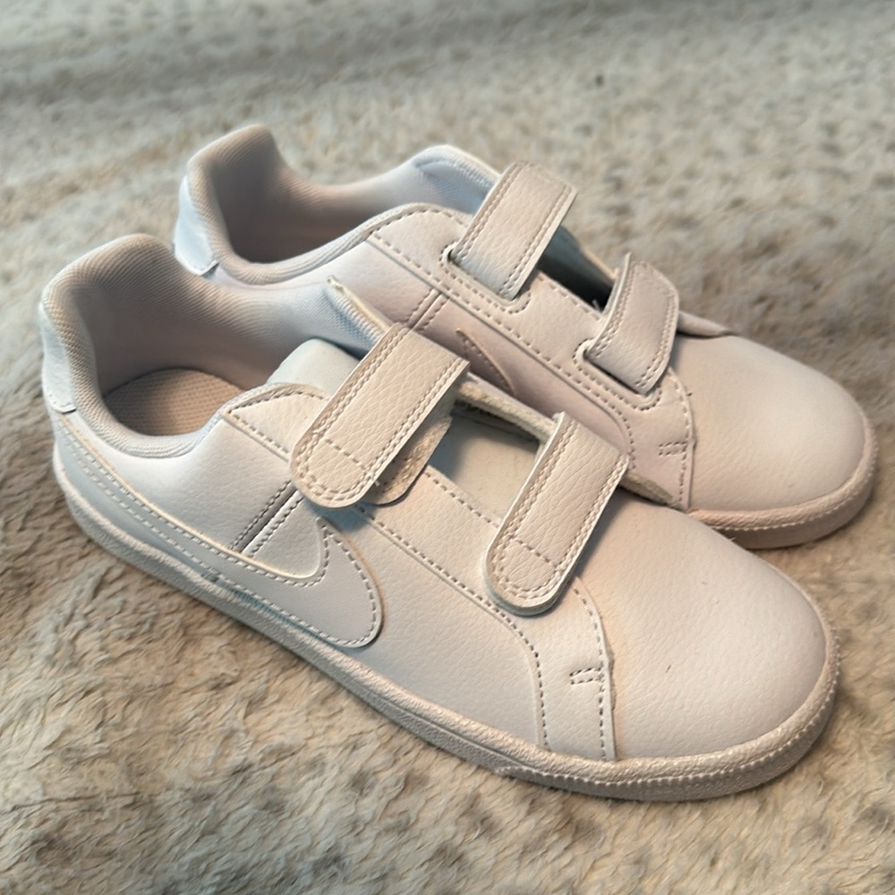 Velcro kid nikes